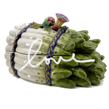 Why Do We Love Everything With A Lid? 