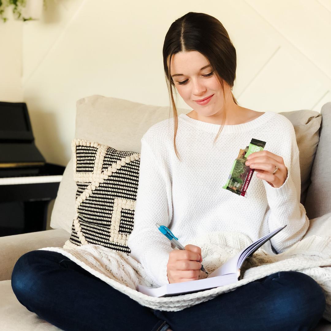 The Best Things Look for in a Nutrition Bar and 6 Ingredients to Avoid