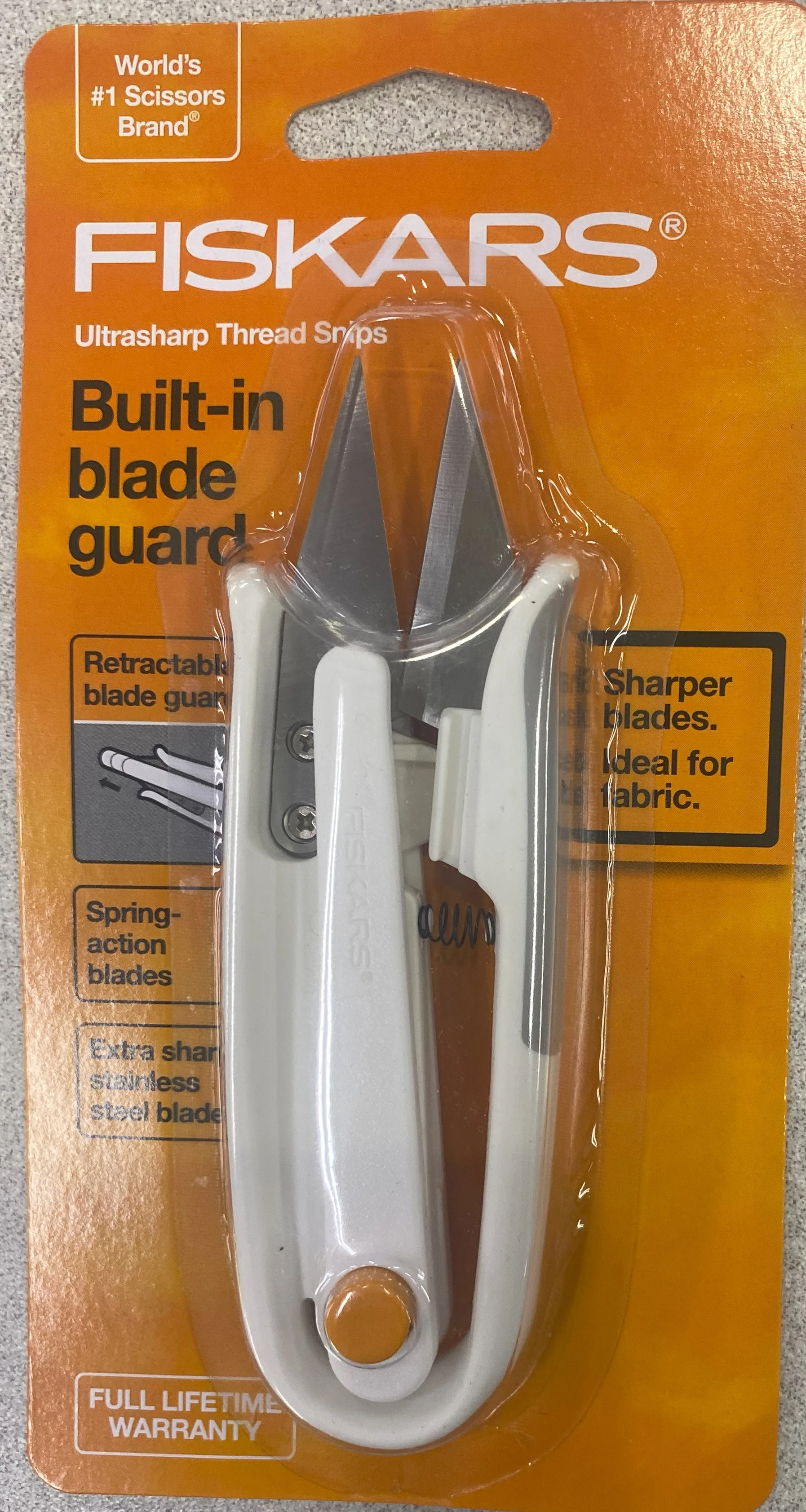 Fiskars Thread Snips w/ Build in Blade Guard