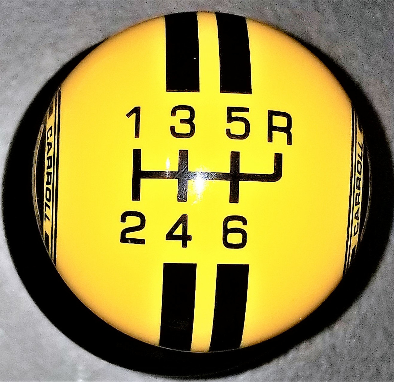 カシシル　スヌード　ブラック　イエロー CSR SHIFTER KNOB Yellow W/ Black Stripes - Carroll Shelby Racing