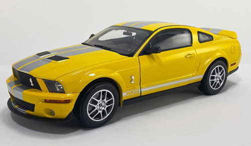 1:18 2007 Ford Mustang Shelby GT500 - Yellow