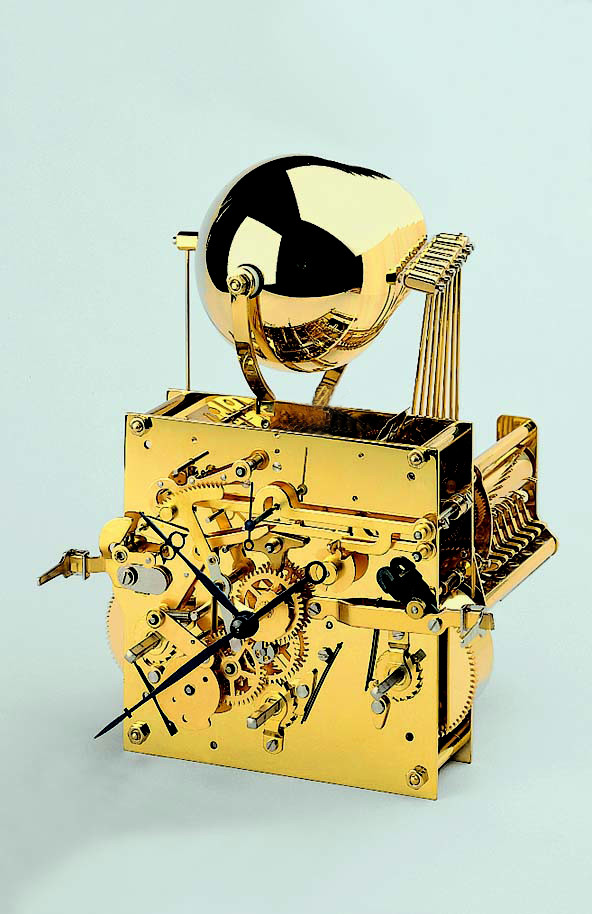 1712-96-02 | Kieninger Showcase Clock | Glenbryde