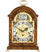  Bracket Clocks and Mantel Clocks