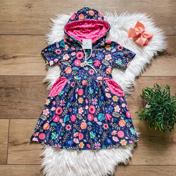 HOODED DRESS BRIGHT SPRING FLORAL
