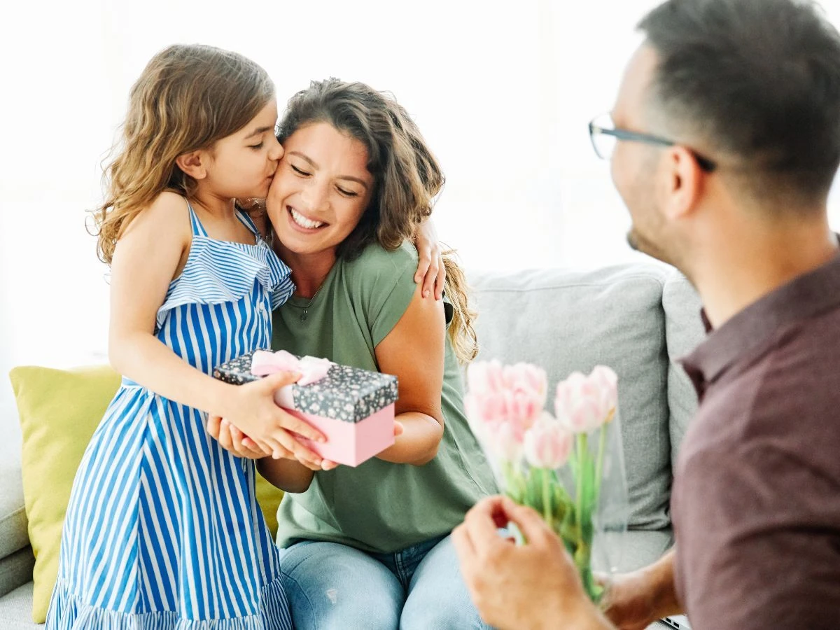 Thoughtful 0.0% wine gift for new moms and postpartum celebrations