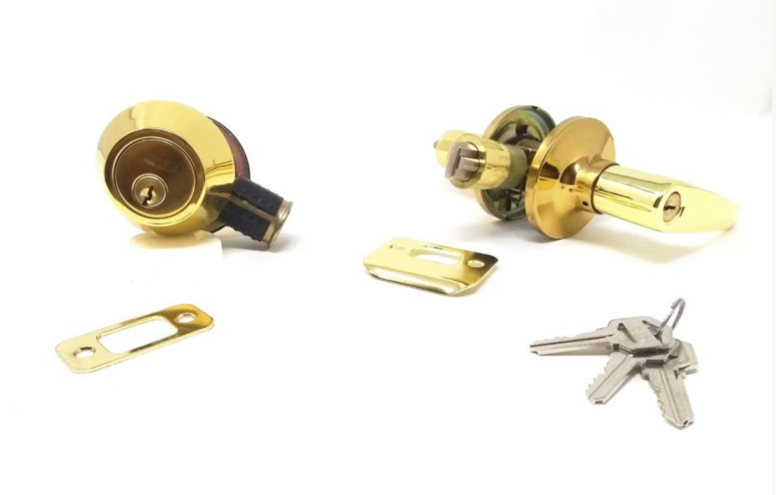 Mobile Home Lever Entry Lock and Deadbolt Set, Brass (2 Pack Keyed Alike)