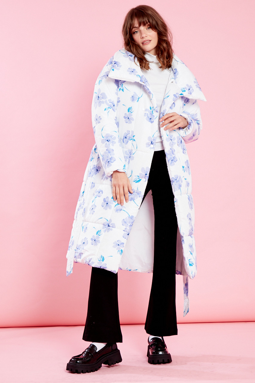 Oversized Belted Padded Jacket In Floral Print 