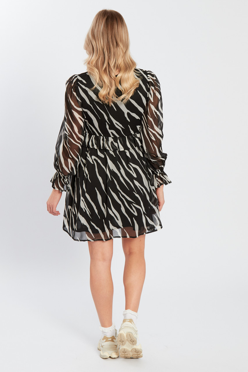 Black & White Flowy Chiffon Smock Mini Dress