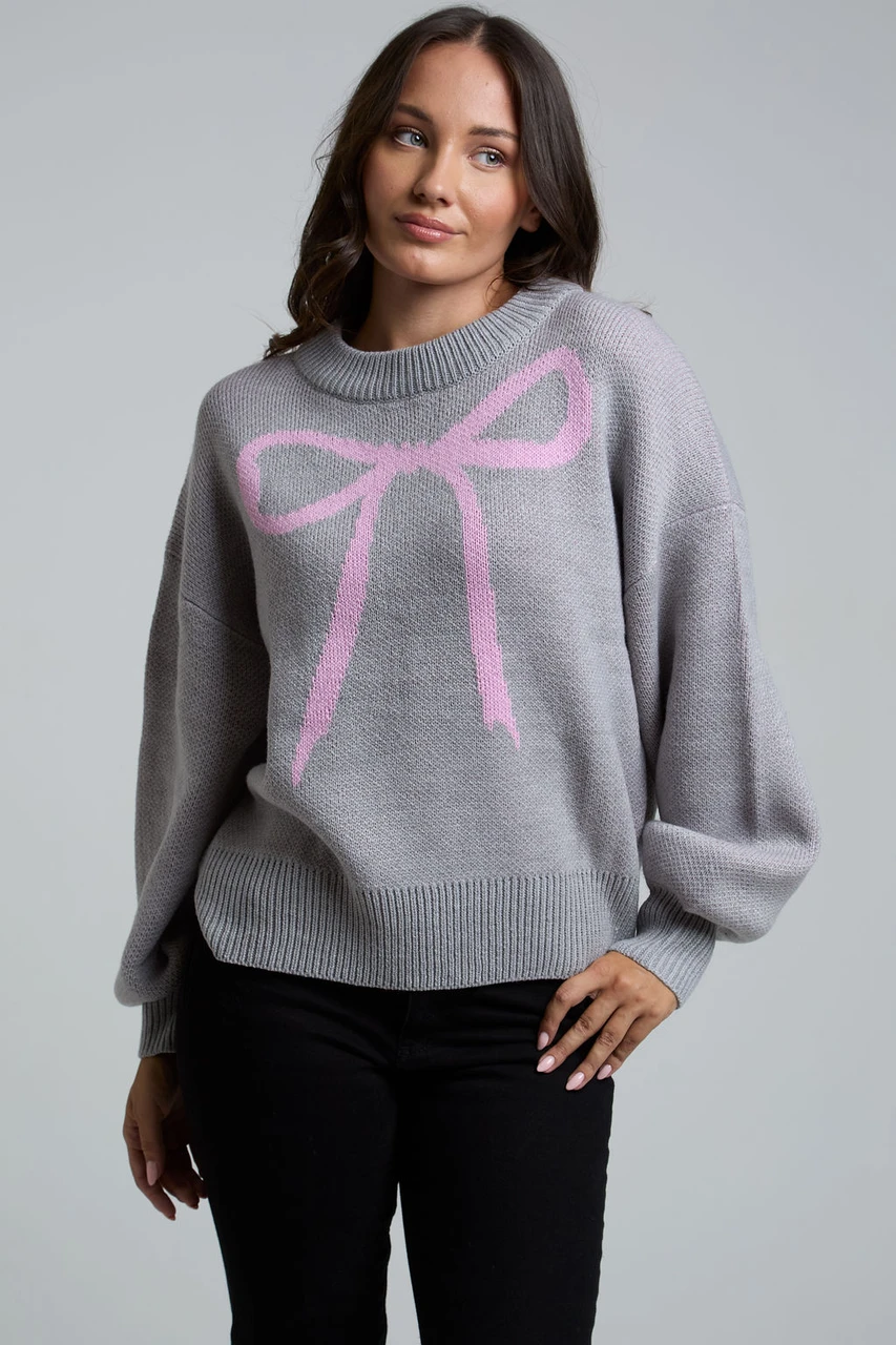 Bow Print Knitted Jumper In Grey 
