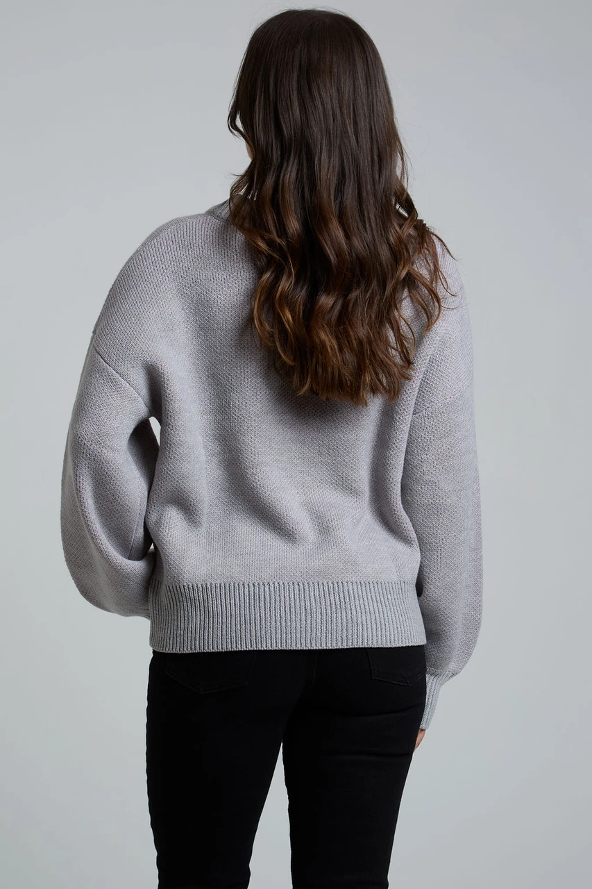 Bow Print Knitted Jumper In Grey 