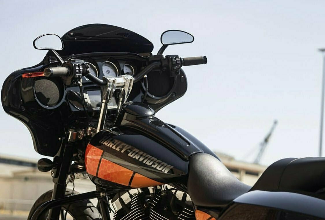 T-Rex Pull Back Plate For Harley M8 Softail | Kraus Moto