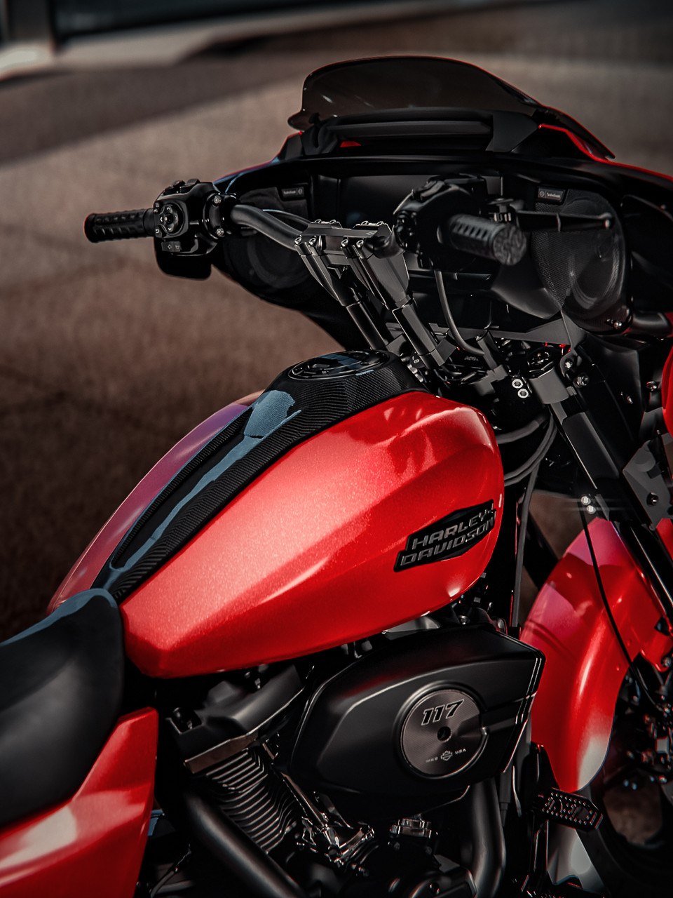 Veloci Street Glide Pullback Plate