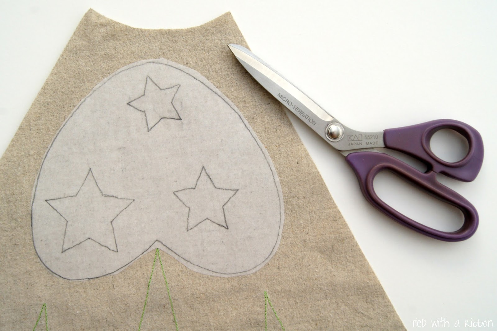 Trace out the stars pattern