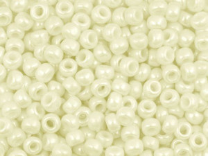 TOHO Bead Round 6/0 Opaque-Lustered Navajo White, 2.5-Inch Tube TOHO Bead Round 6/0 Opaque-Lustered Navajo White, 2.5-Inch Tube