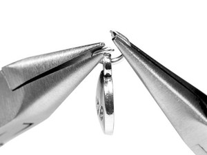 How To Open A Jump Ring Video How To Open A Jump Ring Video