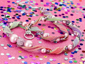 Dance Floor Twirl Necklace Tutorial Dance Floor Twirl Necklace Tutorial