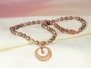 Daybreak Blush Necklace Tutorial Daybreak Blush Necklace Tutorial