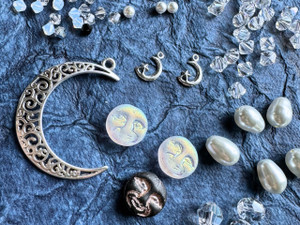 Beading with Becky: Making Moonlight with PRESTIGE Crystal bambuser-show Beading with Becky: Making Moonlight with PRESTIGE Crystal bambuser-show