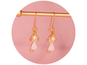 The Bead Llama: Kitty Cat Earrings The Bead Llama: Kitty Cat Earrings