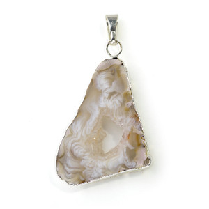 28-35mm Druzy Agate Silver Plated Pendant - Small 28-35mm Druzy Agate Silver Plated Pendant - Small