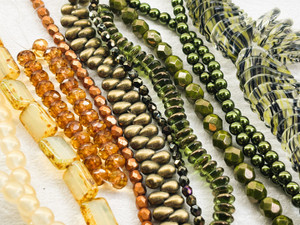Artbeads Olive & Amber 10-Strand Assortment Pack