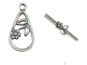 JBB Daisy and Leaf Toggle : Antique Silver