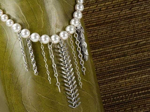 The Snow Queen Necklace Tutorial