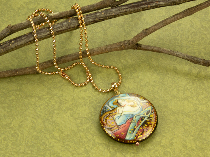 November's Beauty Necklace November's Beauty Necklace