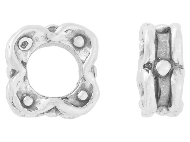 Double Stacked Flower Link w/circle cutout in center