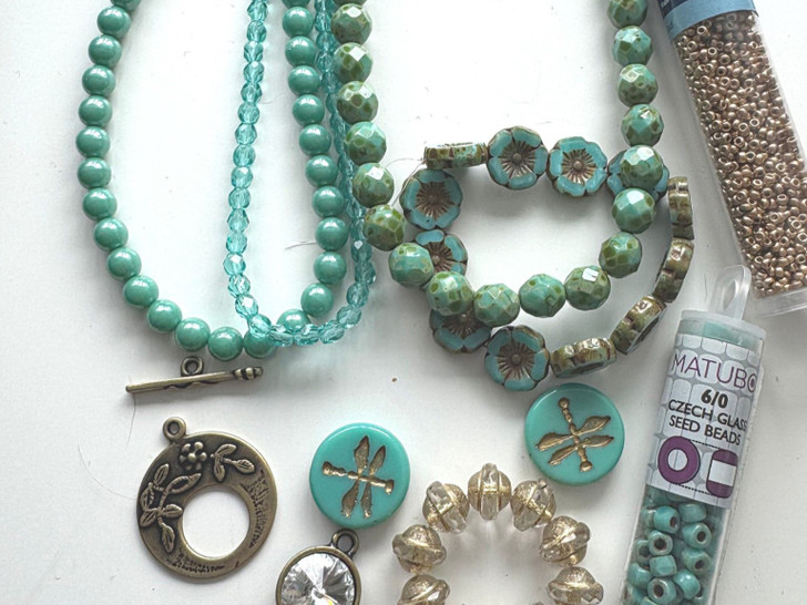 Andria's Beading Corner: Let's Make a Multi Strand Bracelet bambuser-show Andria's Beading Corner: Let's Make a Multi Strand Bracelet bambuser-show