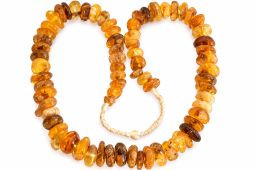 Trade Beads, Water "Amber", Medium (strand)