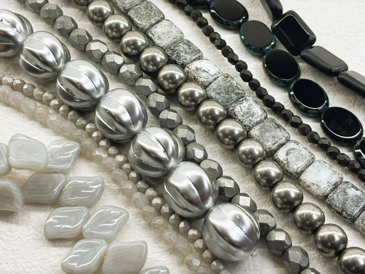 Artbeads Monochrome 10-Strand Assortment Pack