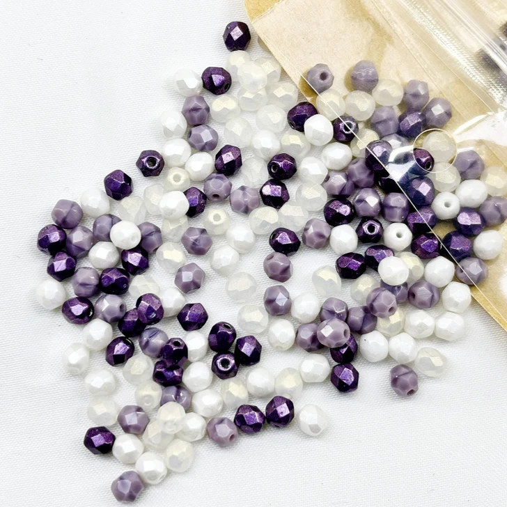 Artbeads Designer Lavender Milk 4mm Fire-Polish blend