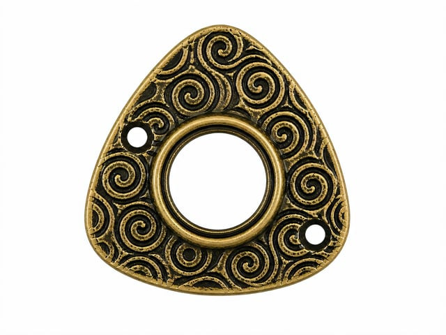 JBB Triangle Link w/swirls 17/17mm : Antique Brass