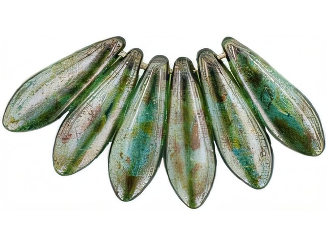 Czech Dagger 16 x 5mm Luster Transparent Green (strand) by Starman