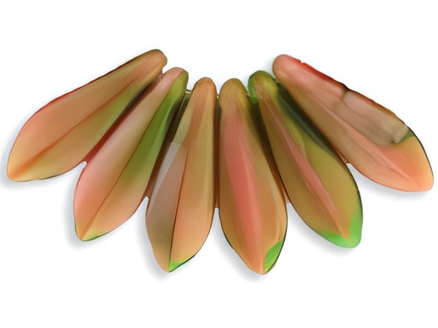 Czech Dagger 16 x 5mm Pink Coral/Olivine (strand) by Starman