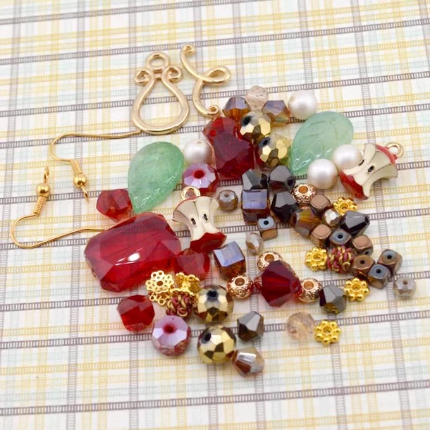 Jesse James Beads Apple Bead Mix - Gorgeous Gala