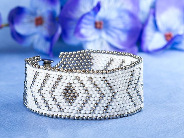 Seed Bead Bracelet  Custom - Iviana & Co.