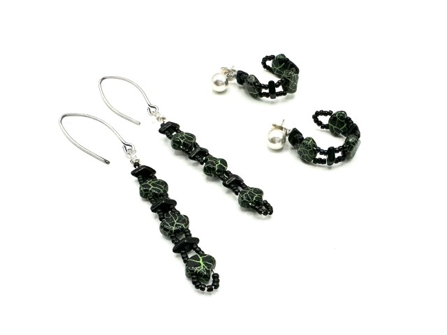 Black Beads Hanging Earrings with Parrot Motif - Beatnik | Hanging earrings,  Ear jewelry, Online earrings