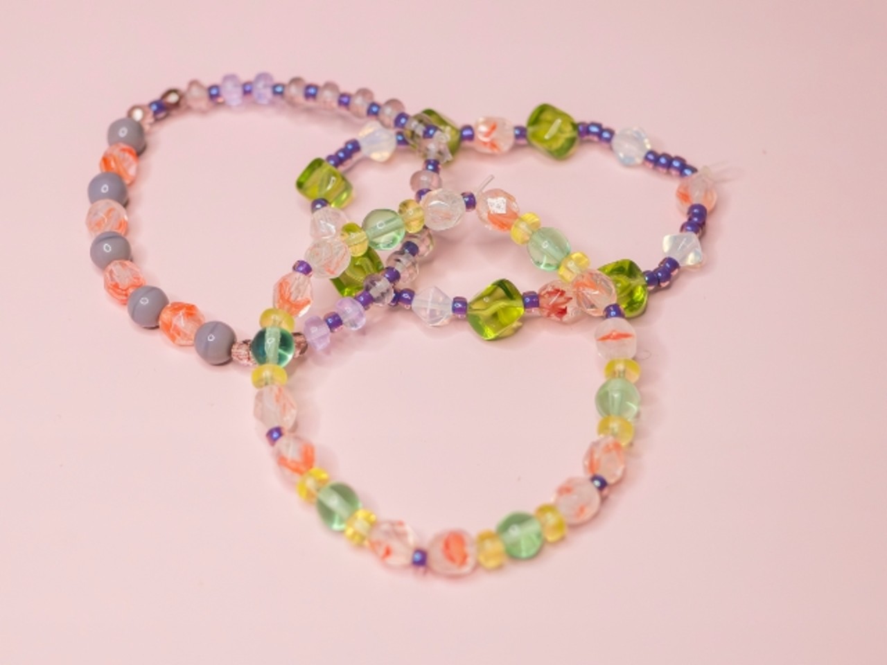 The Bead Llama: Stretch Bracelets