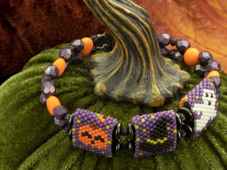 Beadtober Tricks and Treats Bracelet