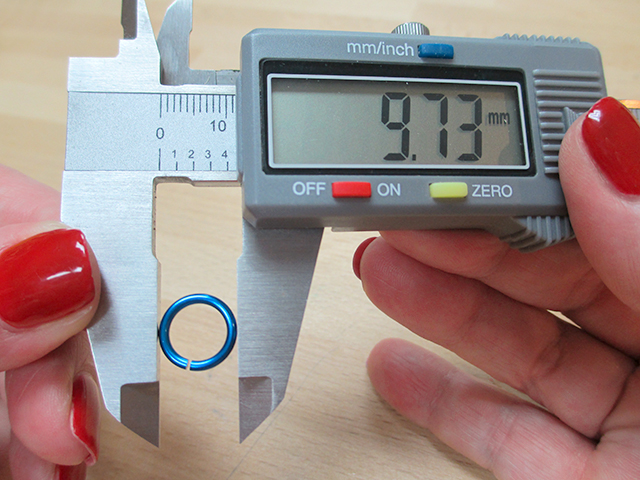 Measuring Jump Rings with Digital Calipers