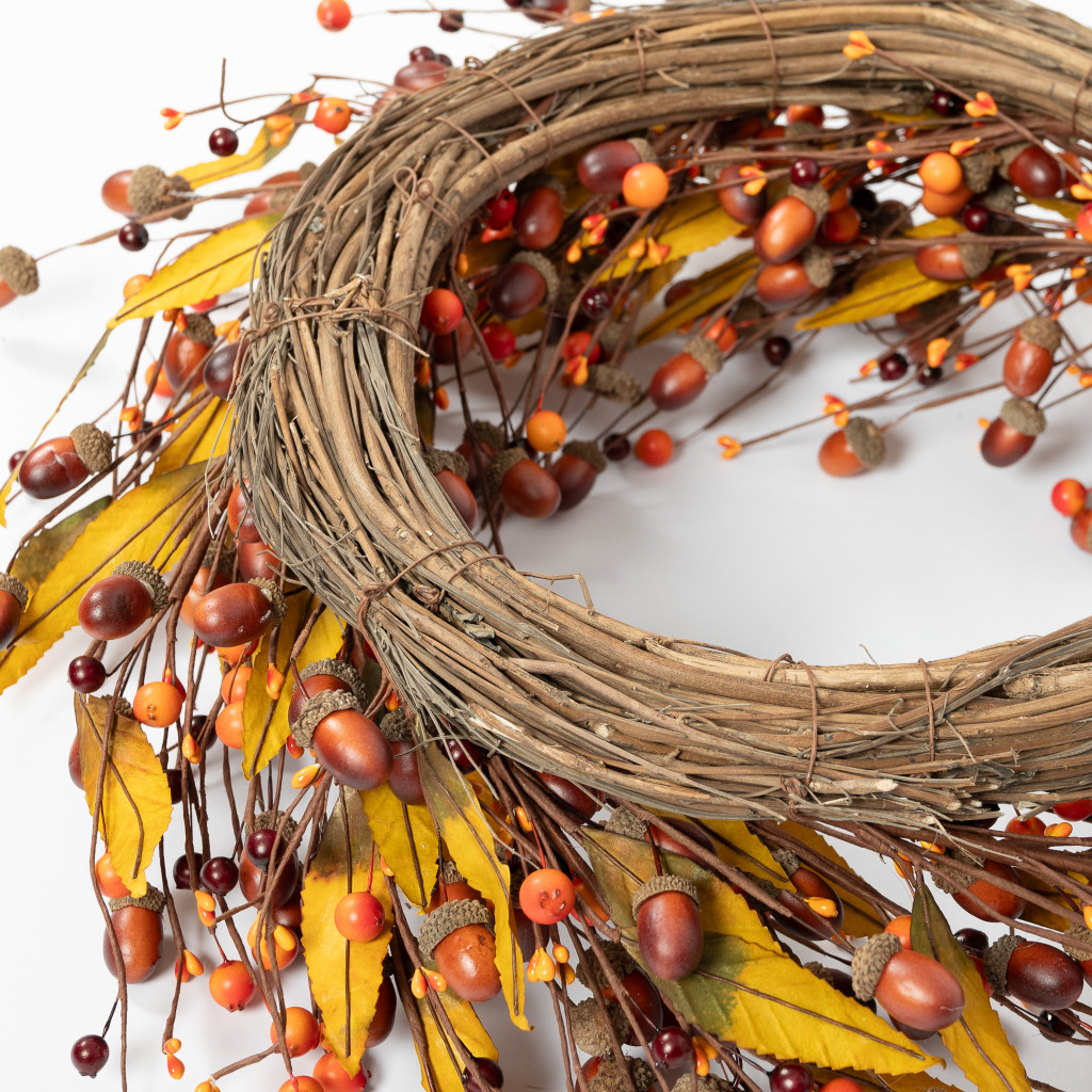 ACORN HARVEST WREATH - 24 INCH