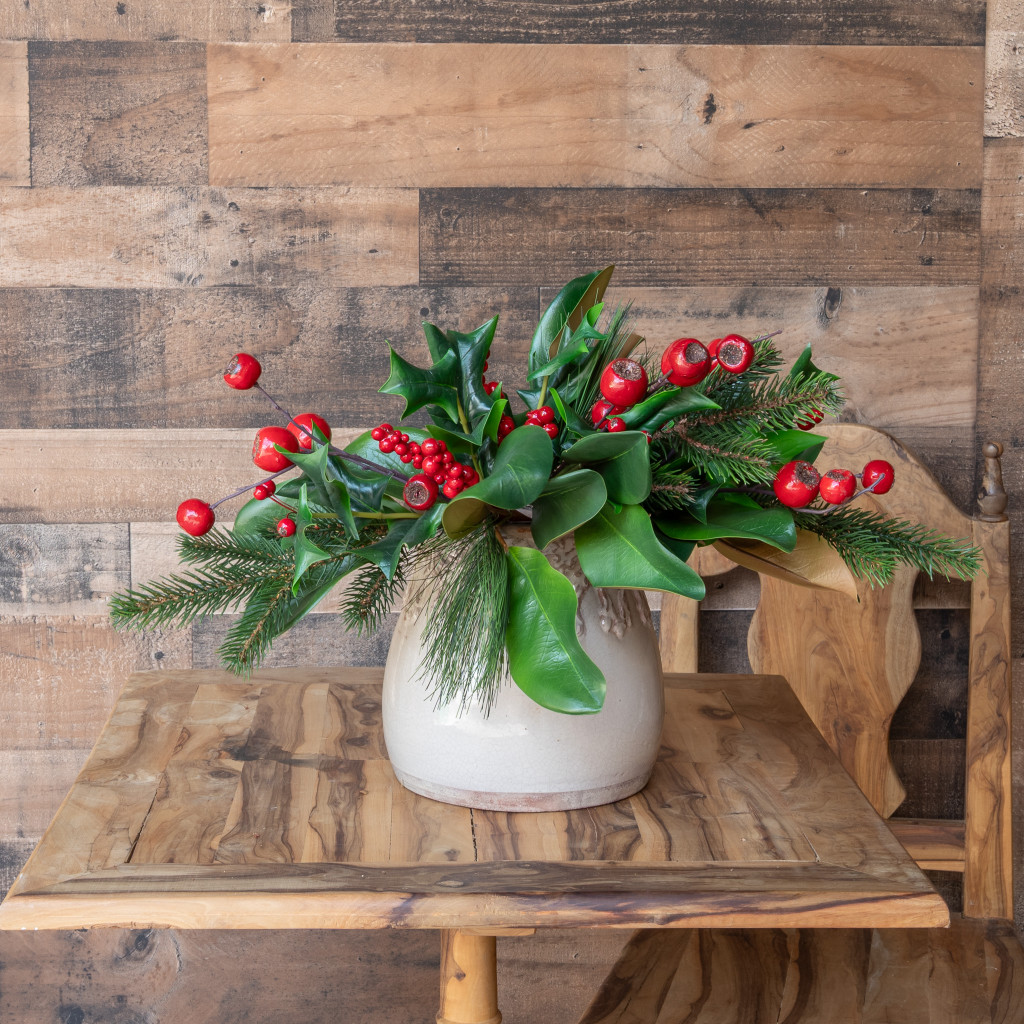 MAGNOLIA  RED BERRY PICK 17 INCH