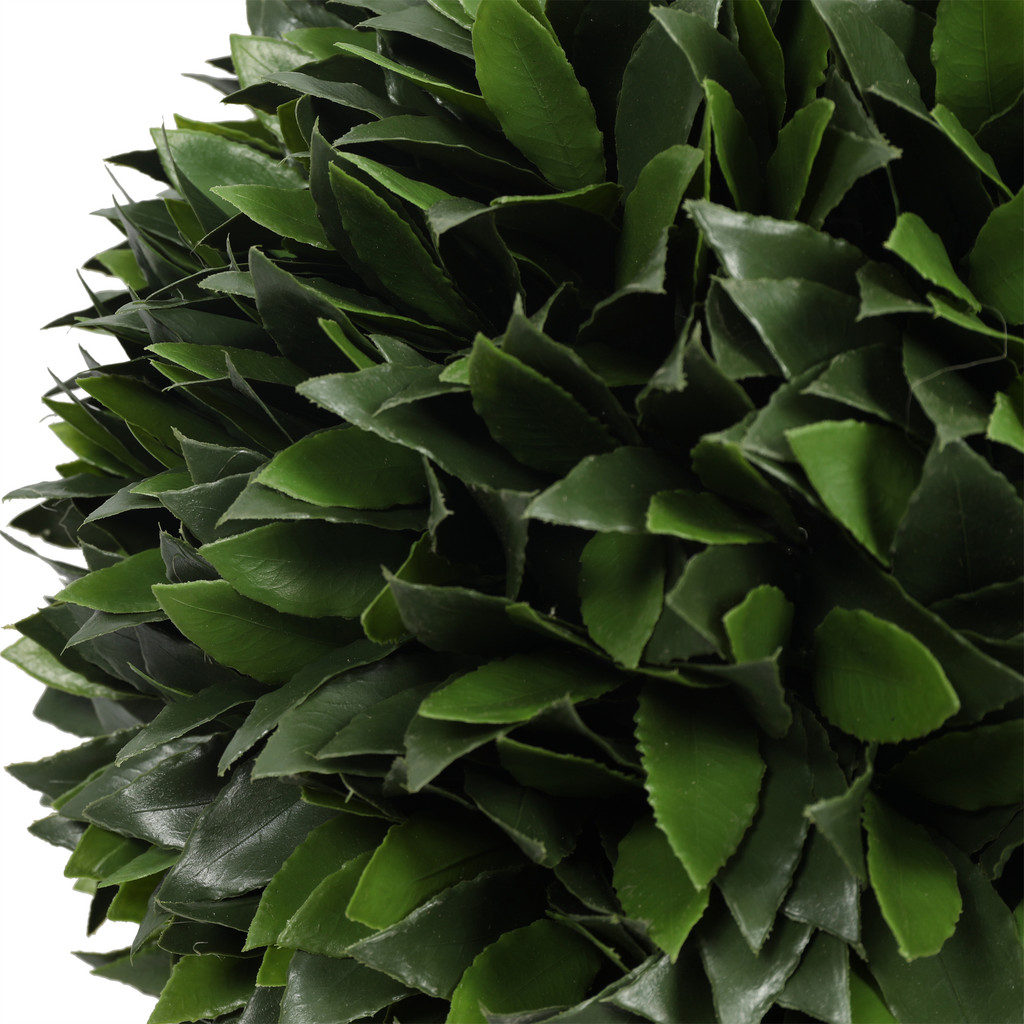 Bay Laurel Ball Everlux UV 18 Inch