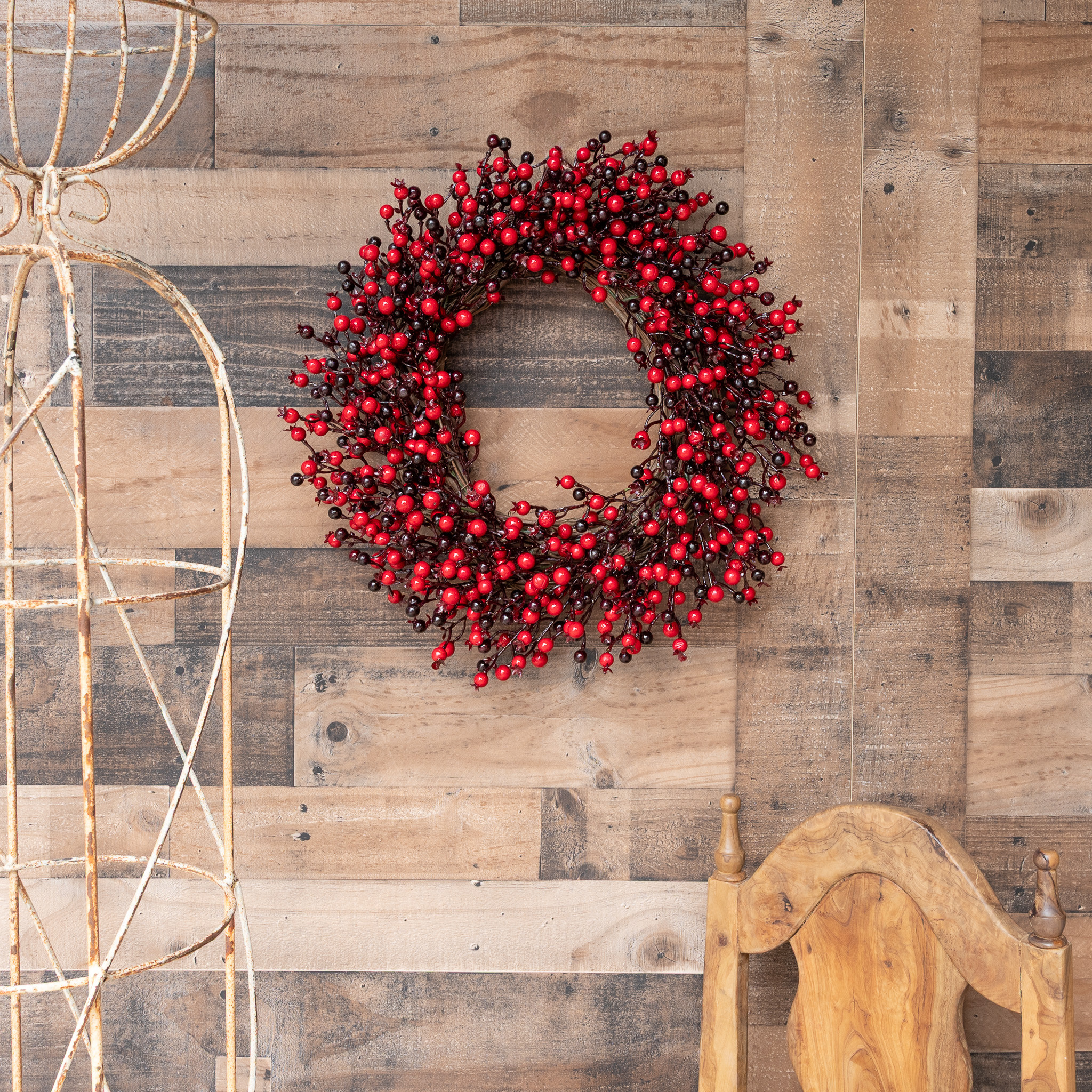Red Berry Wreath - 24