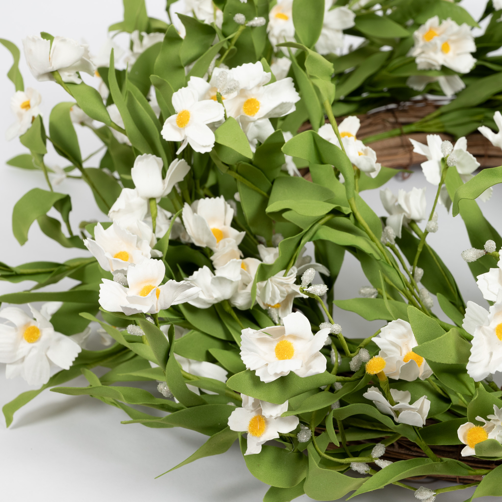 White Daisy Wreath | Mills Floral Company