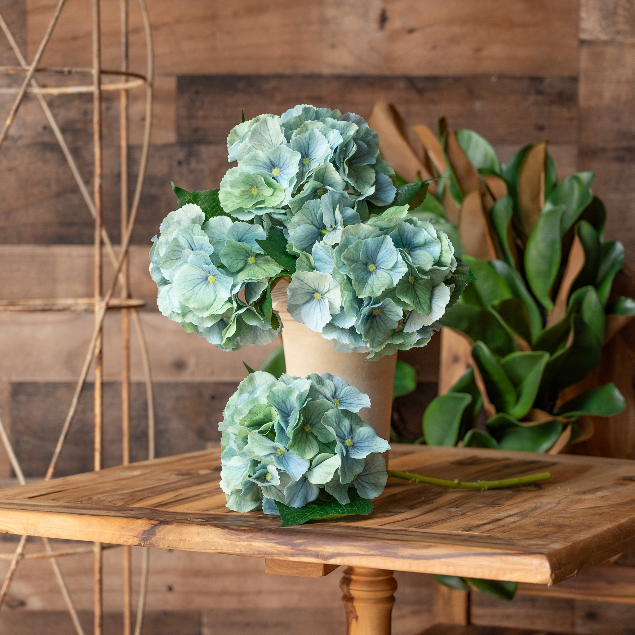REAL TOUCH HYDRANGEA - GREEN MIST - 6 INCH X 14 INCH - Mills