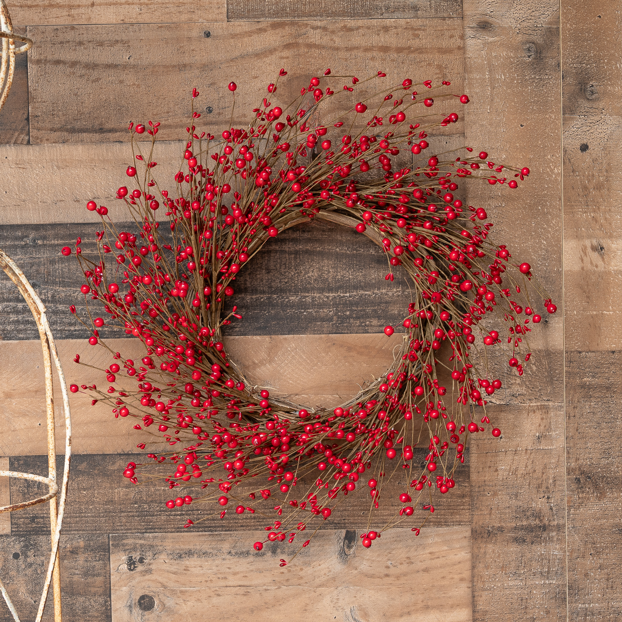 レッドシーreefred+アーム BERRY & PIP RED WREATH - 22 INCH - Mills Floral Company