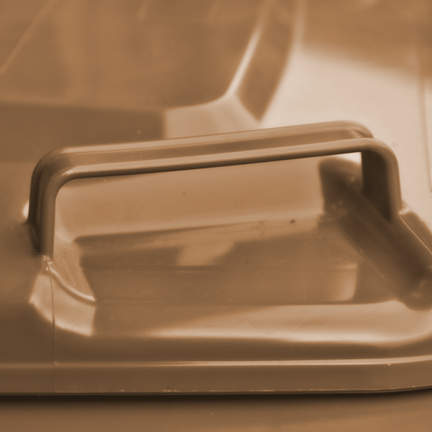 WB140BRN - Brown Wheelie Bin - 140 Ltr Handle